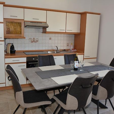 Taris Apartment Senj  Luaran gambar