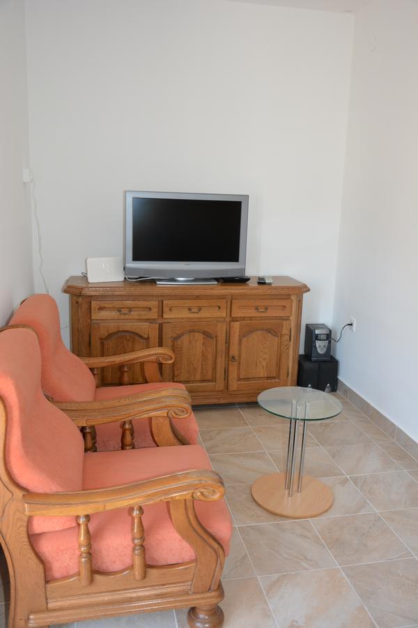 Taris Apartment Senj  Luaran gambar