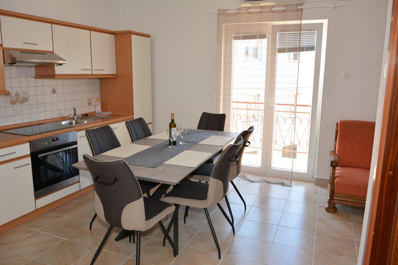 Taris Apartment Senj  Luaran gambar