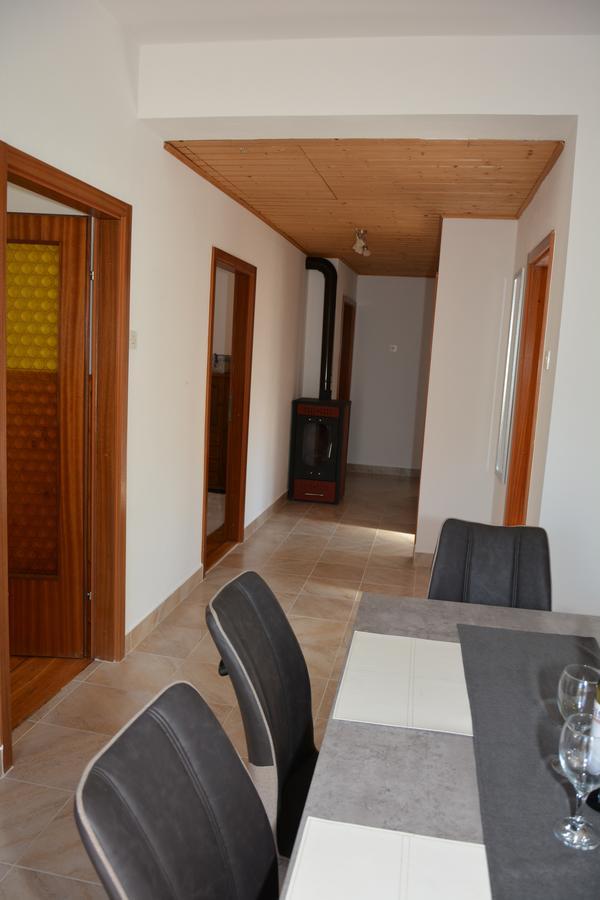 Taris Apartment Senj  Luaran gambar